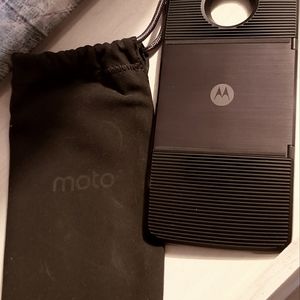 Motorola Play Projector W/ Carrying Case.